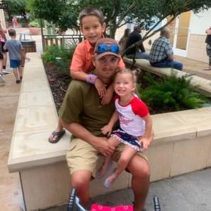 Meet your Posher, Derek